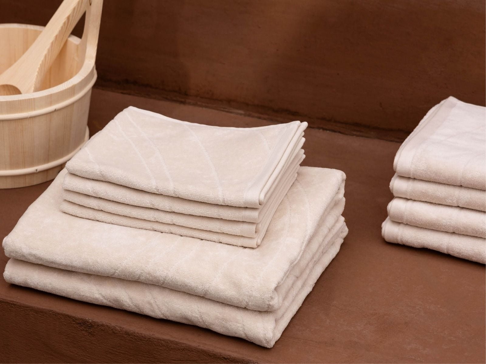 Handdukar velour soft sand 50x100