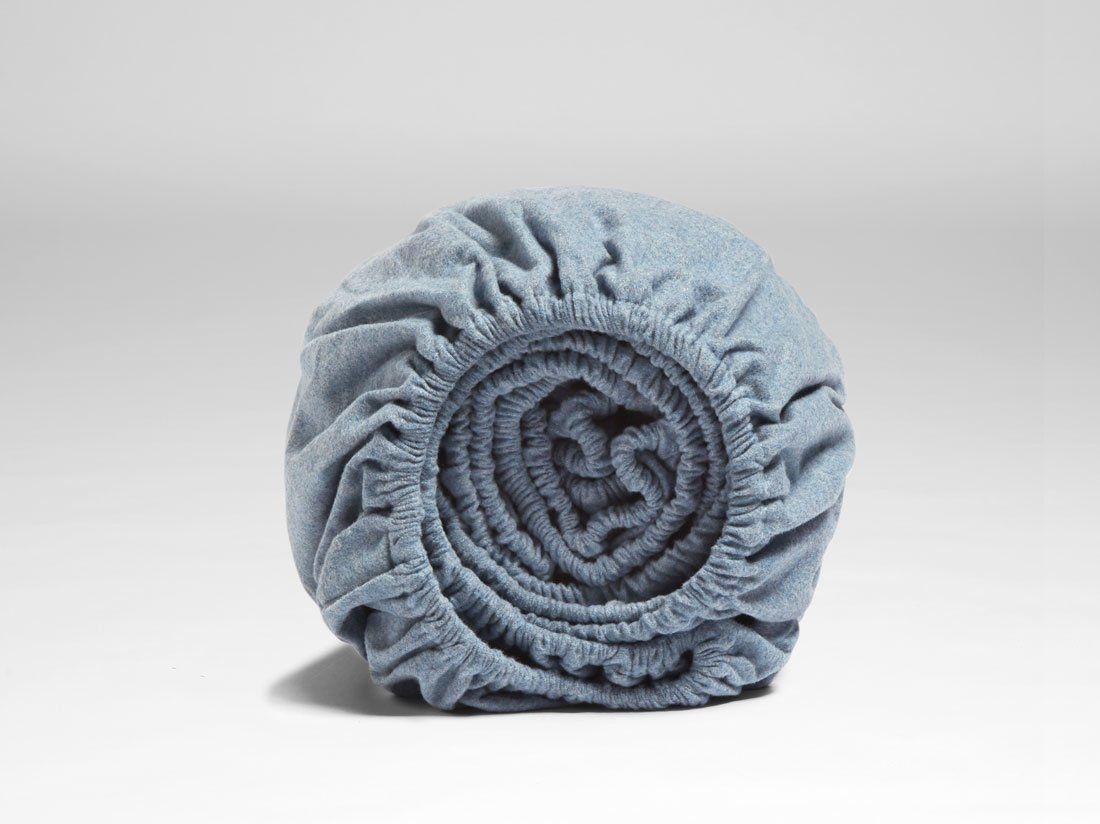 Dra-på-lakan flanell light blue