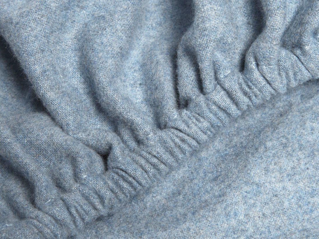 Dra-på-lakan flanell light blue