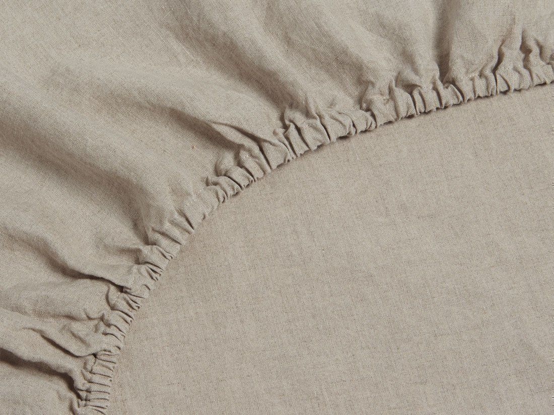 Dra-på-lakan tvättat linne natural