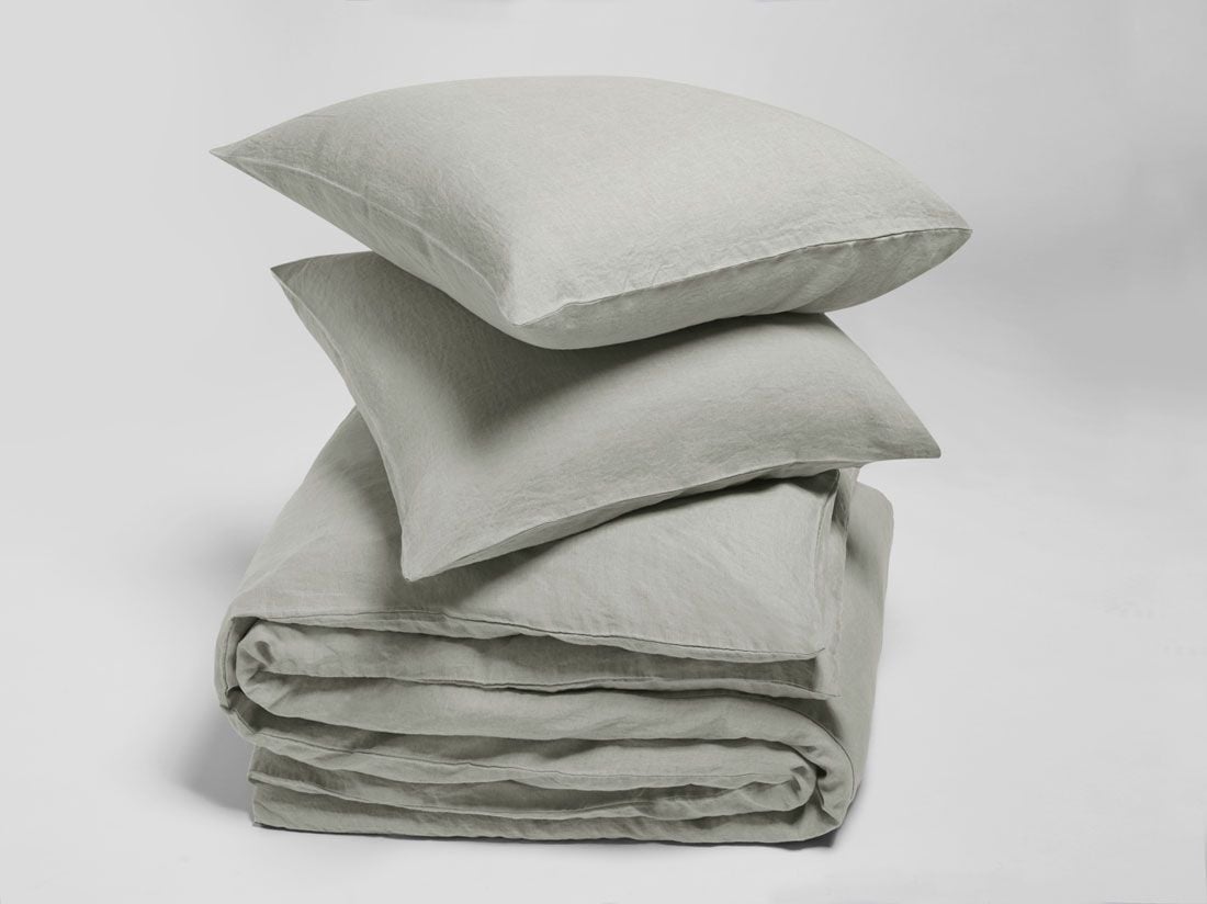 Påslakanset tvättat linne misty green