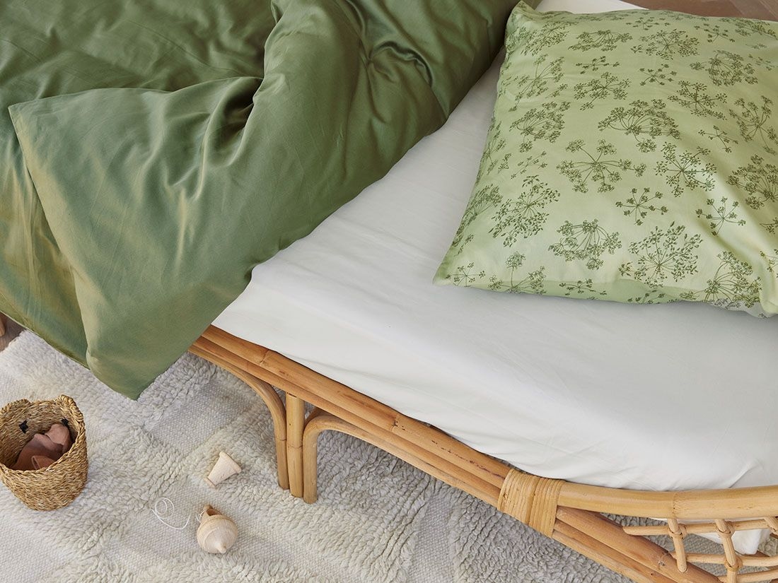 Dra på-lakan för barn bomullssatin warm white