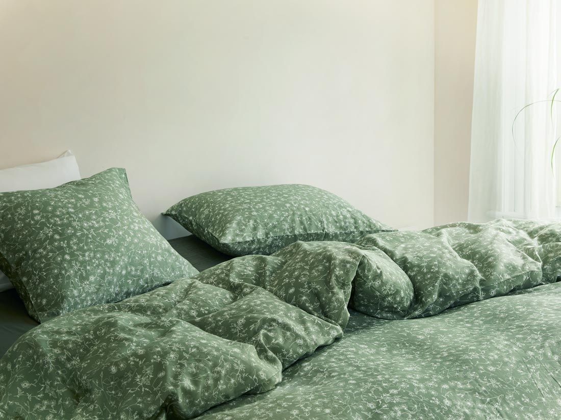 Örngott bomullssatin fields of olive