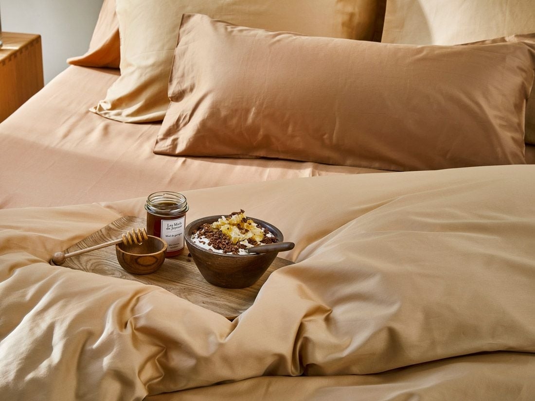 Dra-på-lakan bomullssatin caramel