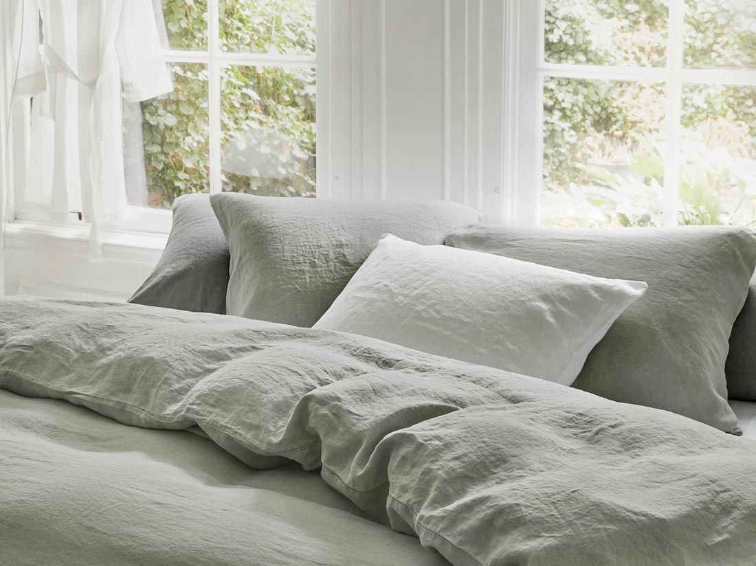 Örngott tvättat linne misty green