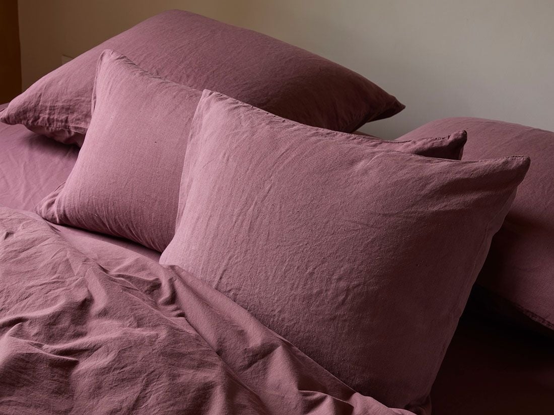 Örngott hampa/bomull deep raspberry