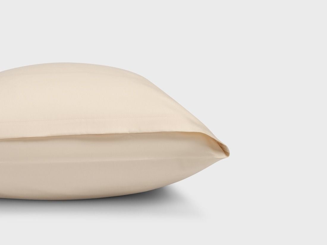 Örngott för sidosovare bomullssatin almond milk 37x160