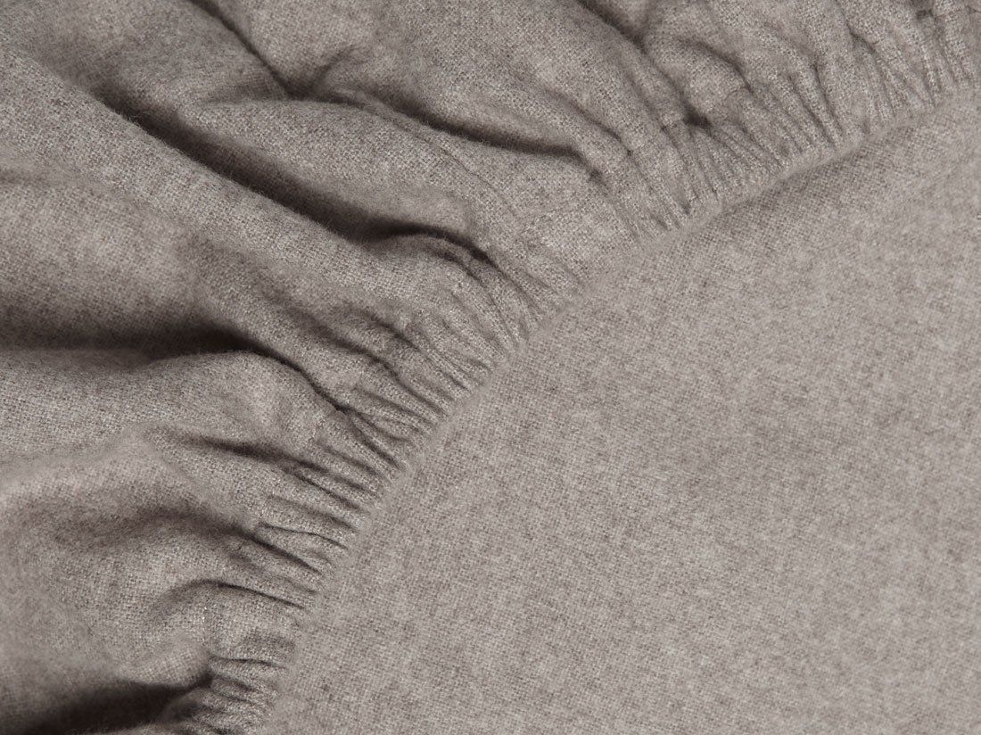 Dra-på-lakan flanell stone brown