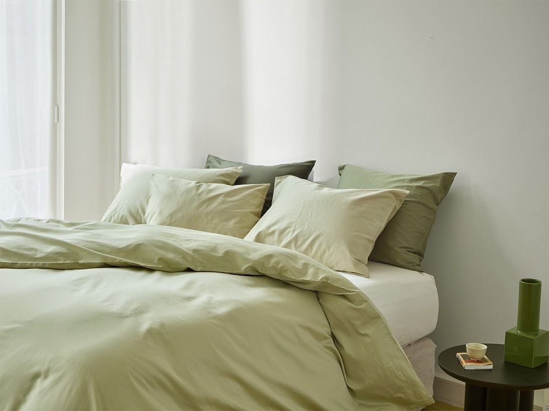 Påslakanset bomullssatin light olive