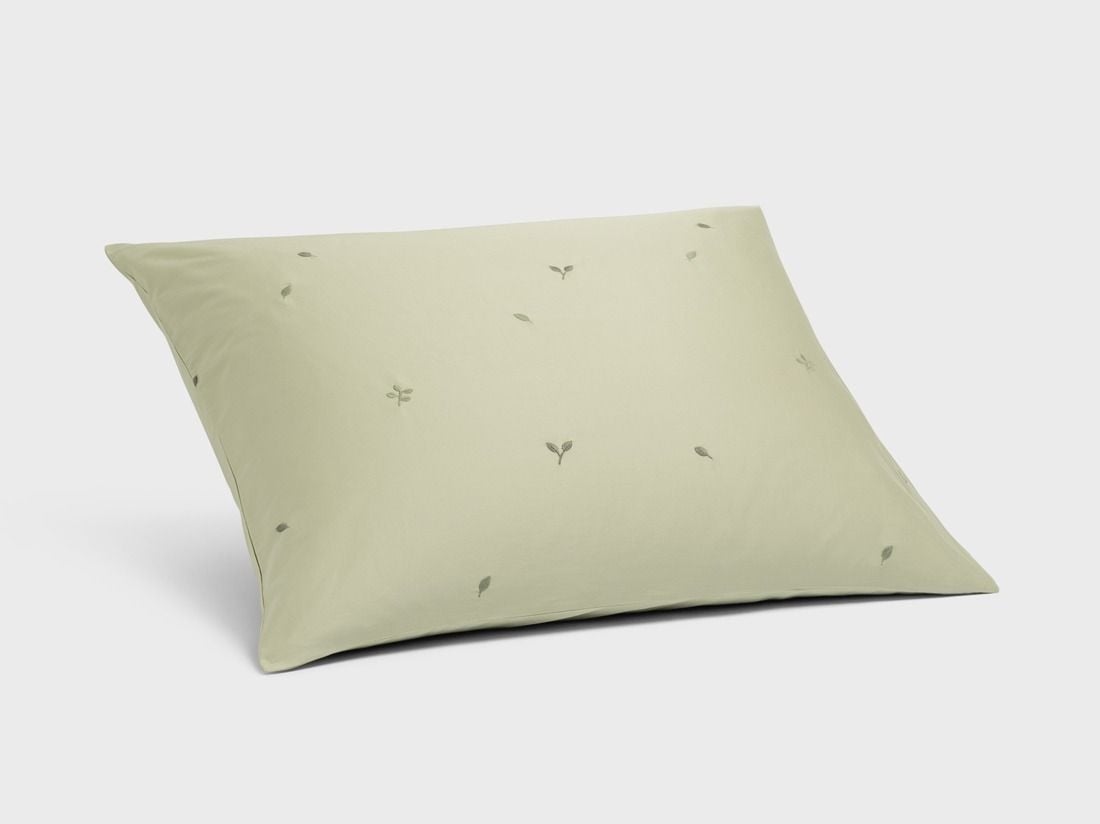 Örngott bomullssatin light olive botanical