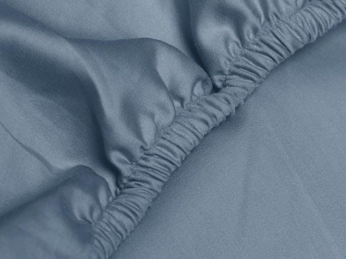 Dra-på-lakan bomullssatin faded blue