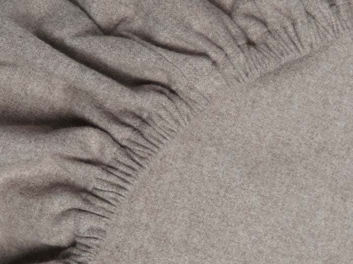 Dra-på-lakan flanell stone brown